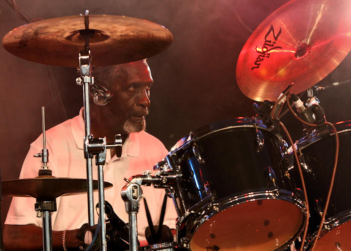� Copyright 2010 Alan White. All Rights Reserved.