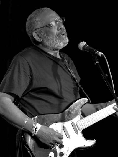 � Copyright 2010 Alan White. All Rights Reserved.