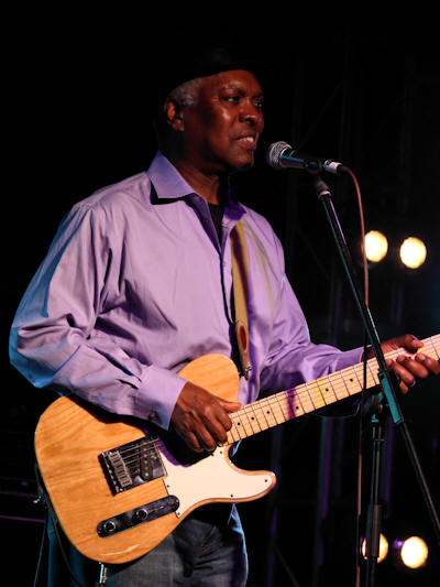 � Copyright 2010 Alan White. All Rights Reserved.