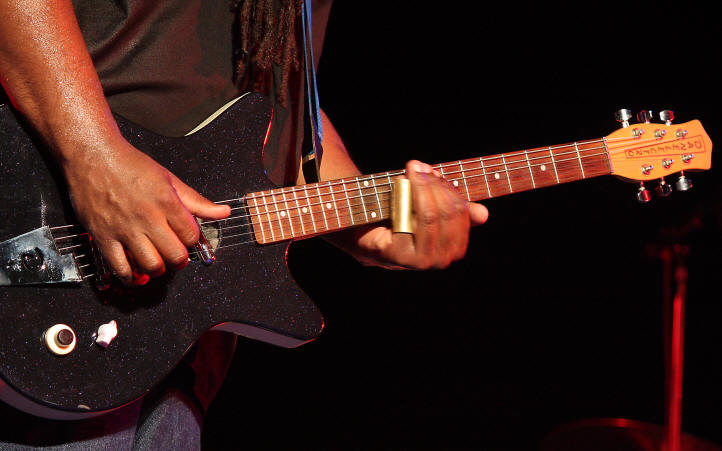 � Copyright 2008 Alan White. All Rights Reserved.