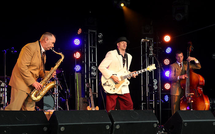 � Copyright 2011 Alan White. All Rights Reserved.