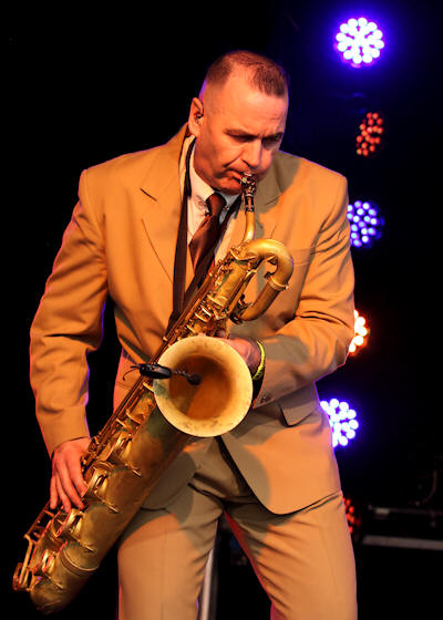 � Copyright 2011 Alan White. All Rights Reserved.