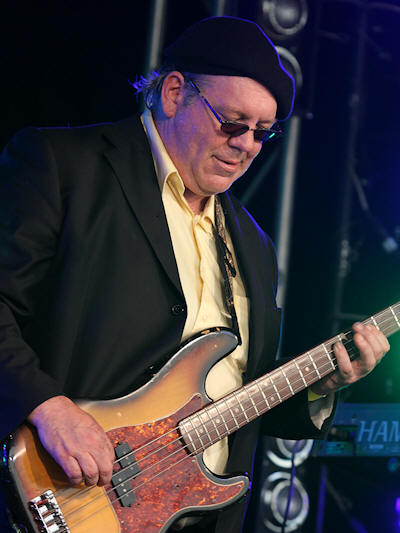 � Copyright 2011 Alan White. All Rights Reserved.