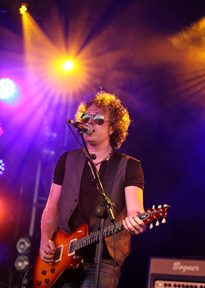 � Copyright 2011 Alan White. All Rights Reserved.