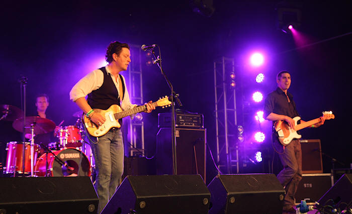 � Copyright 2011 Alan White. All Rights Reserved.