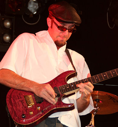 � Copyright 2007 Alan White. All Rights Reserved.