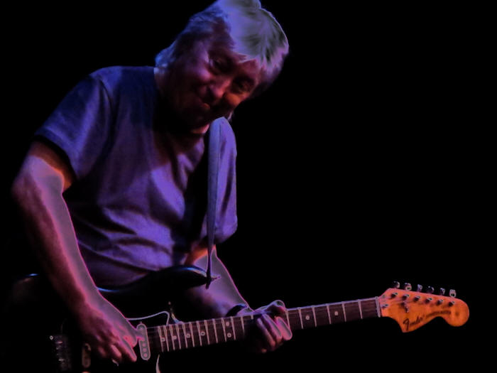 � Copyright 2011 Alan White. All Rights Reserved.