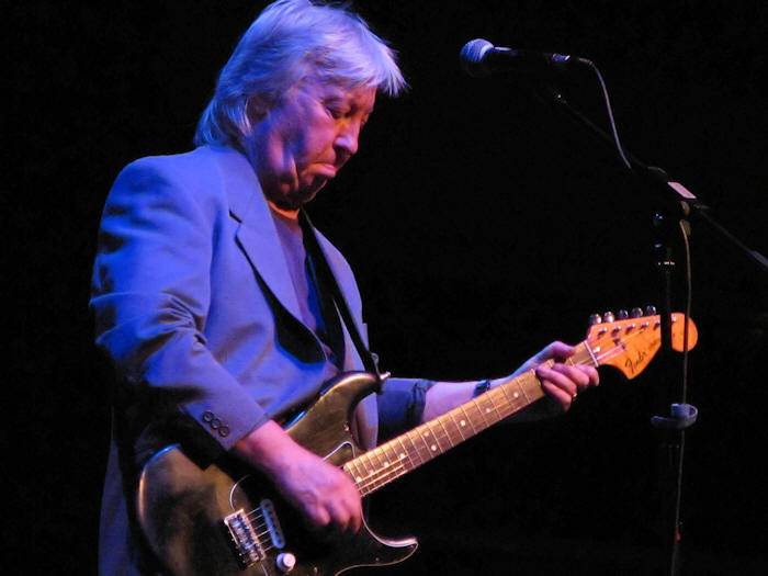 � Copyright 2011 Alan White. All Rights Reserved.