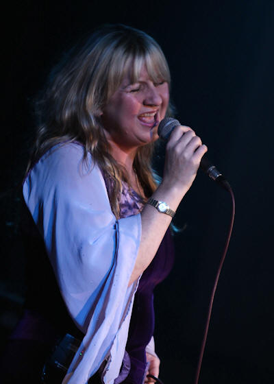 � Copyright 2011 Alan White. All Rights Reserved.