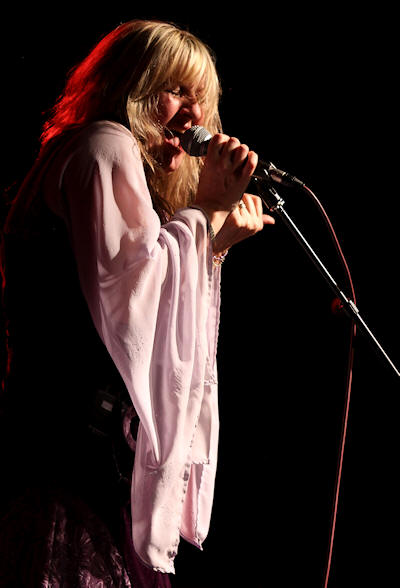 � Copyright 2011 Alan White. All Rights Reserved.