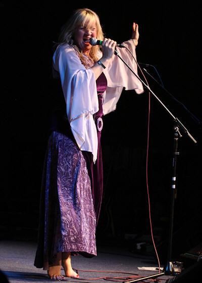 � Copyright 2011 Alan White. All Rights Reserved.