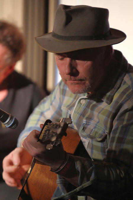 � Copyright 2015 Alan White. All Rights Reserved.