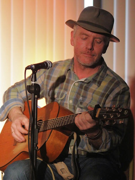 � Copyright 2015 Alan White. All Rights Reserved.