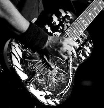 � Copyright 2009 Alan White. All Rights Reserved.
