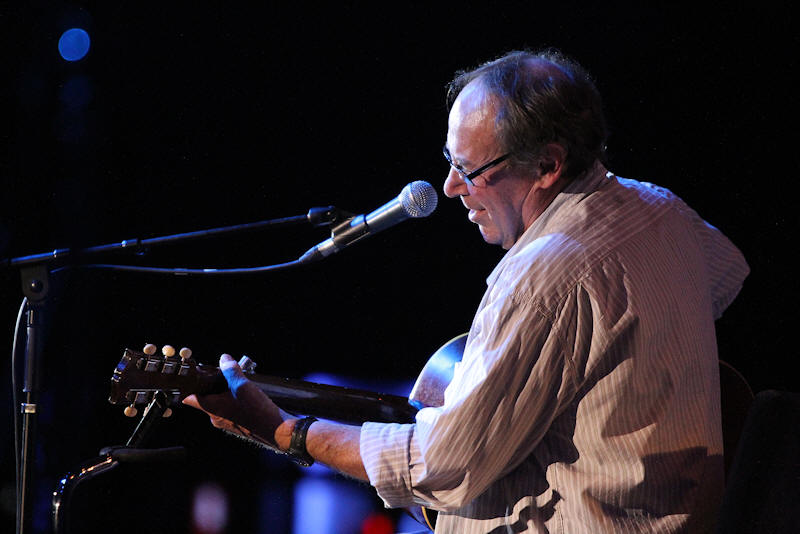 Dave Kelly � Copyright 2015 Alan White. All Rights Reserved.