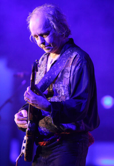 � Copyright 2009 Alan White. All Rights Reserved.