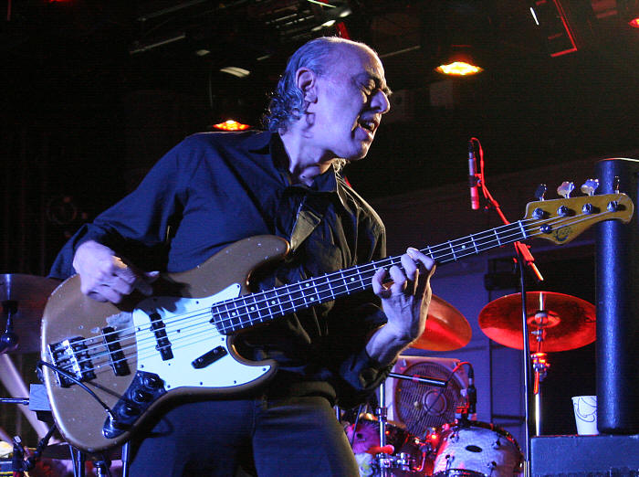 � Copyright 2009 Alan White. All Rights Reserved.
