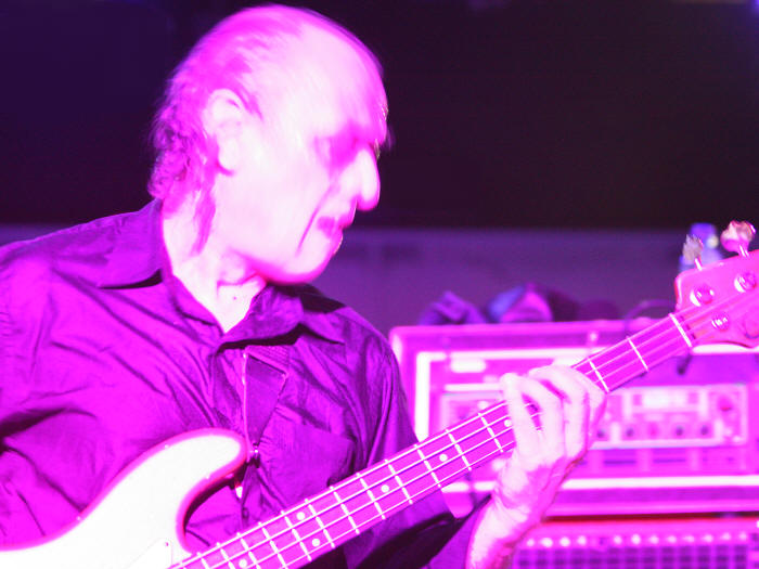 � Copyright 2009 Alan White. All Rights Reserved.