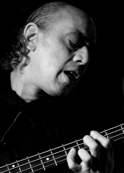 � Copyright 2009 Alan White. All Rights Reserved.