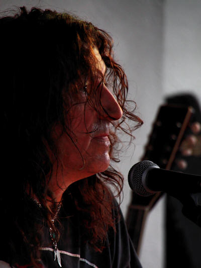 � Copyright 2010 Alan White. All Rights Reserved.