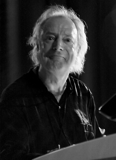 � Copyright 2009 Alan White. All Rights Reserved.