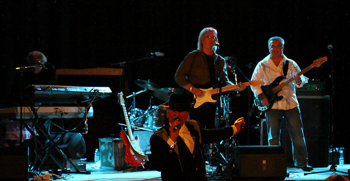 � Copyright 2009 Alan White. All Rights Reserved.