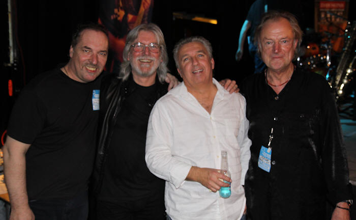 � Copyright 2009 Alan White. All Rights Reserved.