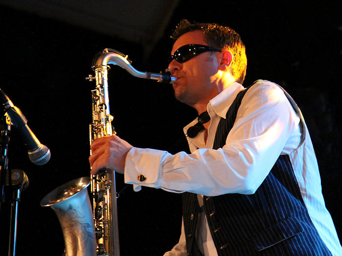 � Copyright 2009 Alan White. All Rights Reserved.