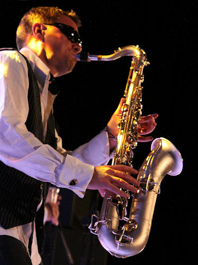 � Copyright 2009 Alan White. All Rights Reserved.