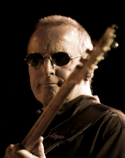 � Copyright 2009 Alan White. All Rights Reserved.