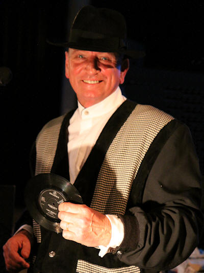 � Copyright 2009 Alan White. All Rights Reserved.