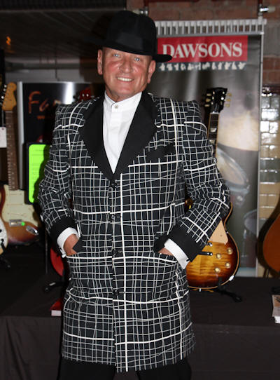 � Copyright 2009 Alan White. All Rights Reserved.