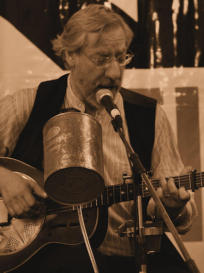 © Copyright 2010 Alan White. All Rights Reserved.
