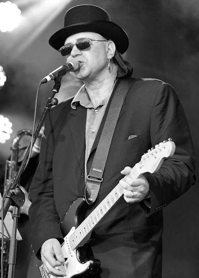 © Copyright 2010 Alan White. All Rights Reserved.