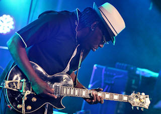 Joe Louis Walker © Copyright 2011 Alan White. All Rights Reserved.